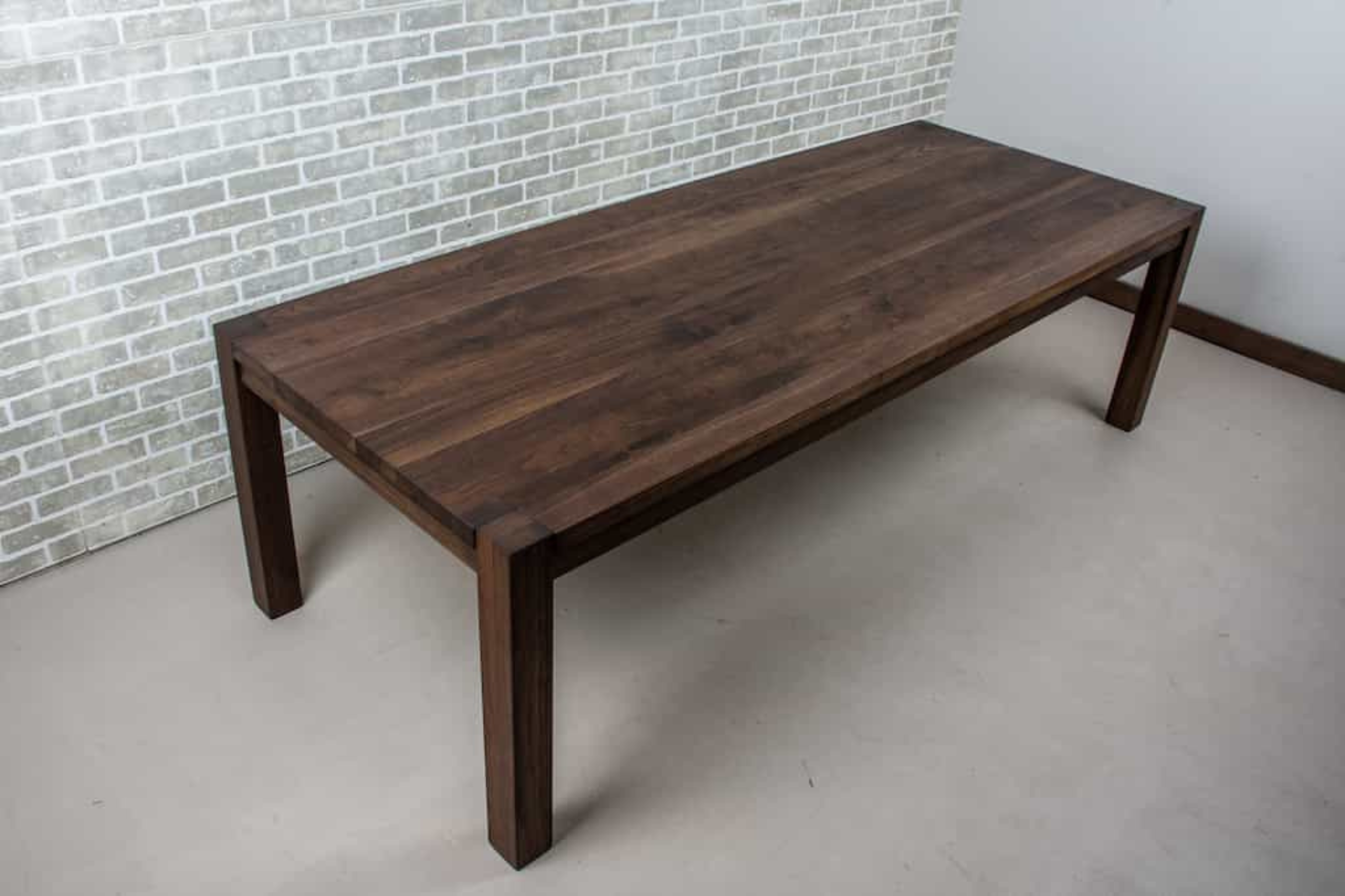 Why The Parsons Style Table Base Is Great For Seating