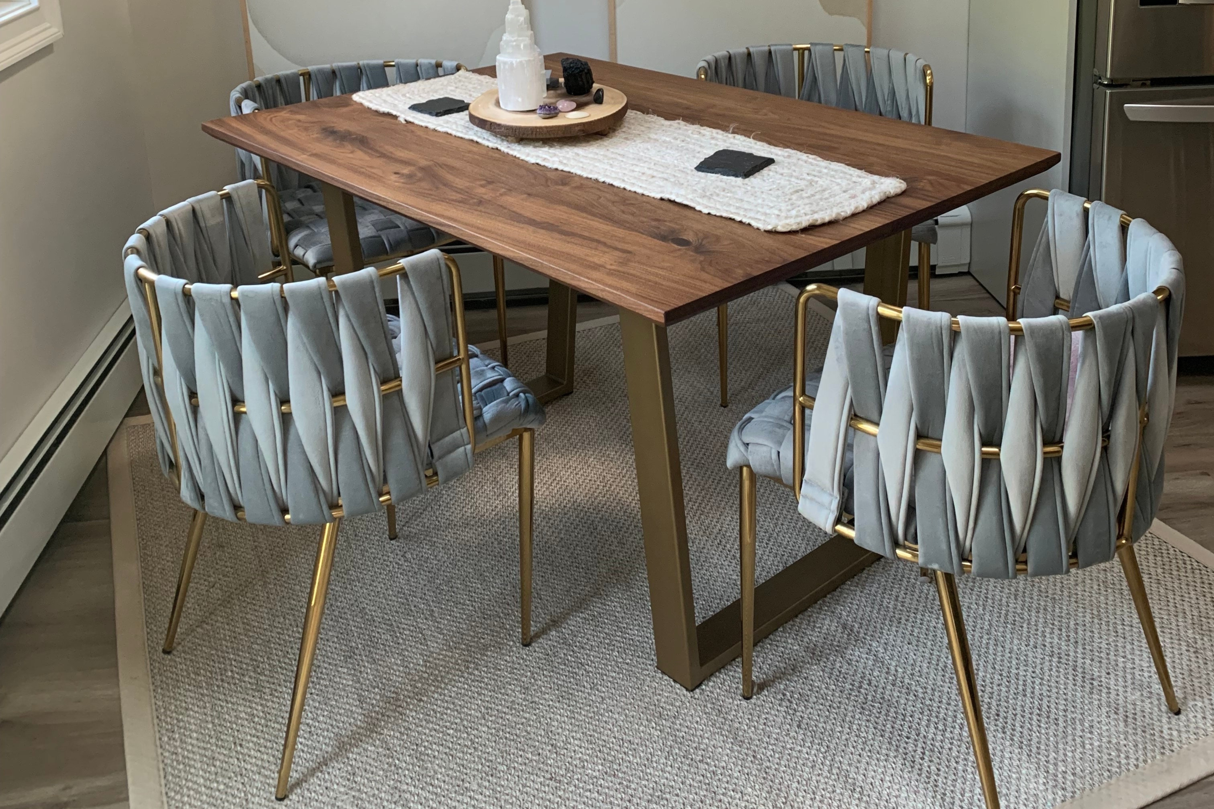 Choosing The Right Table Size For 4 People