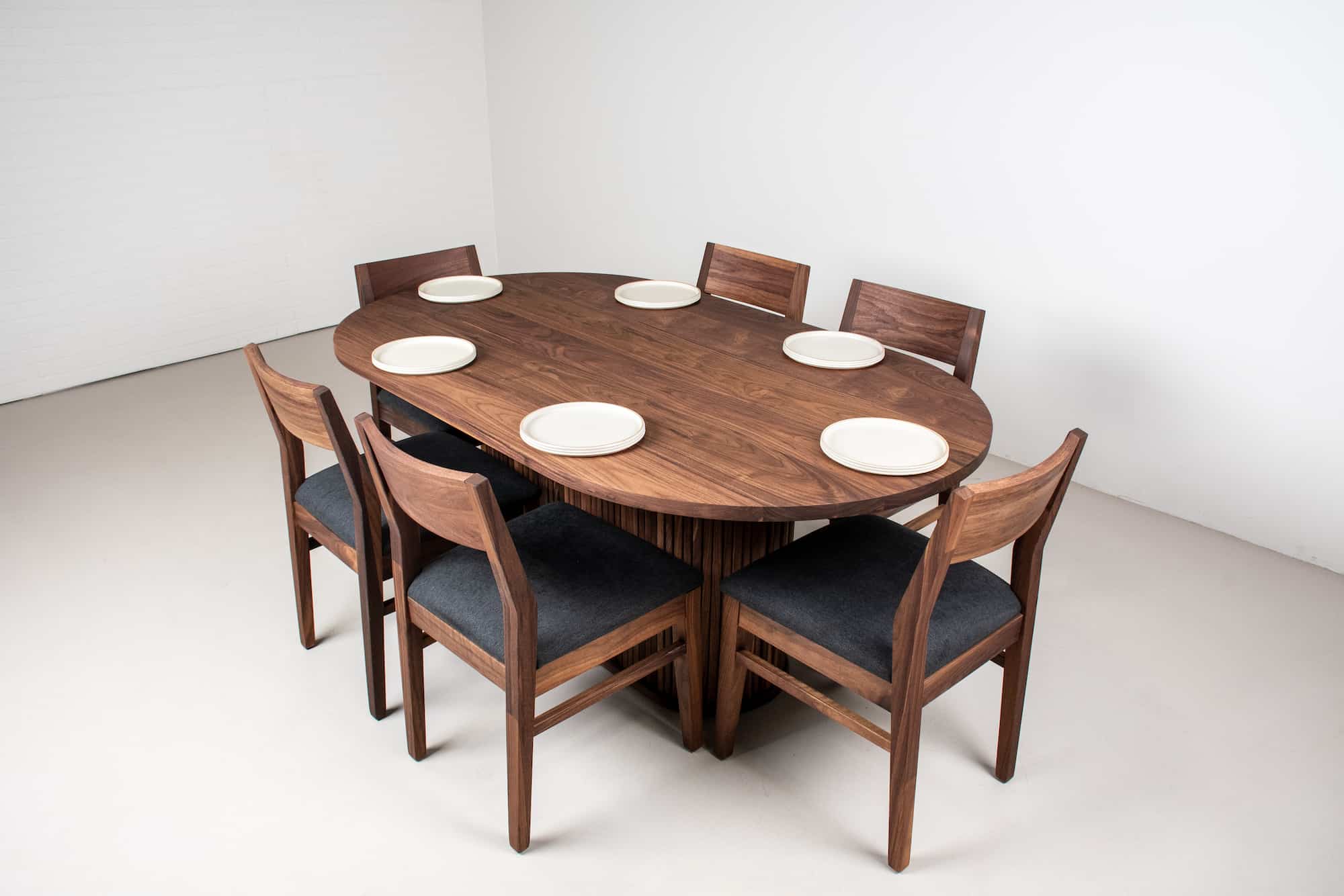 oval pedestal table