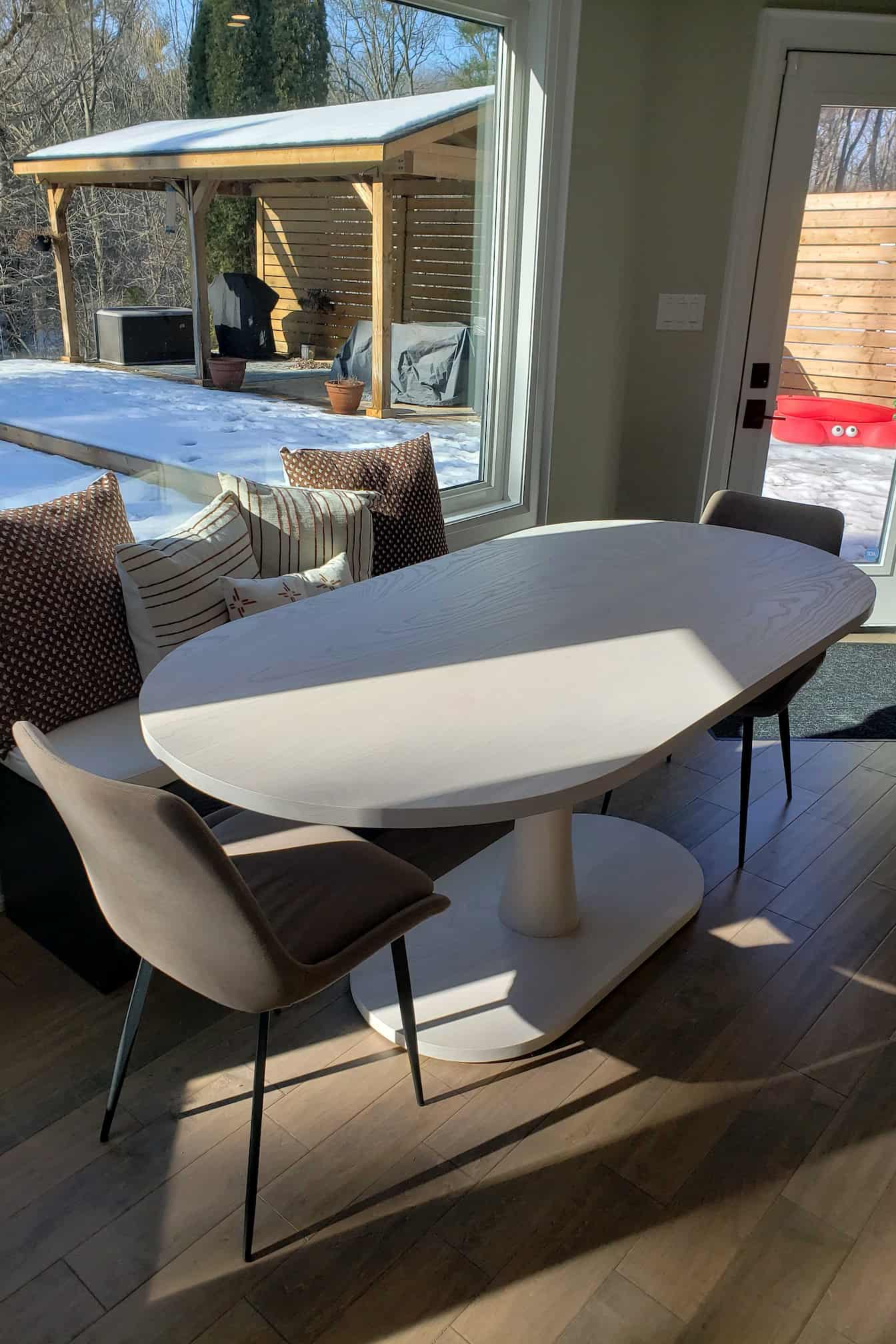 white oval table
