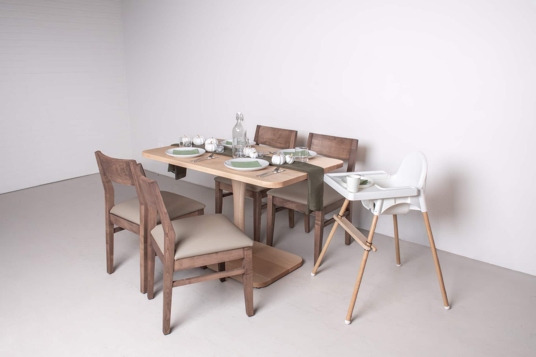 Let’s Make Your Dining Room Child Friendly This Holiday Season