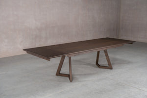 maple dining table with leaves that add on to each end