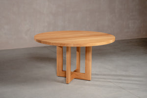 Round Pedestal Tables
