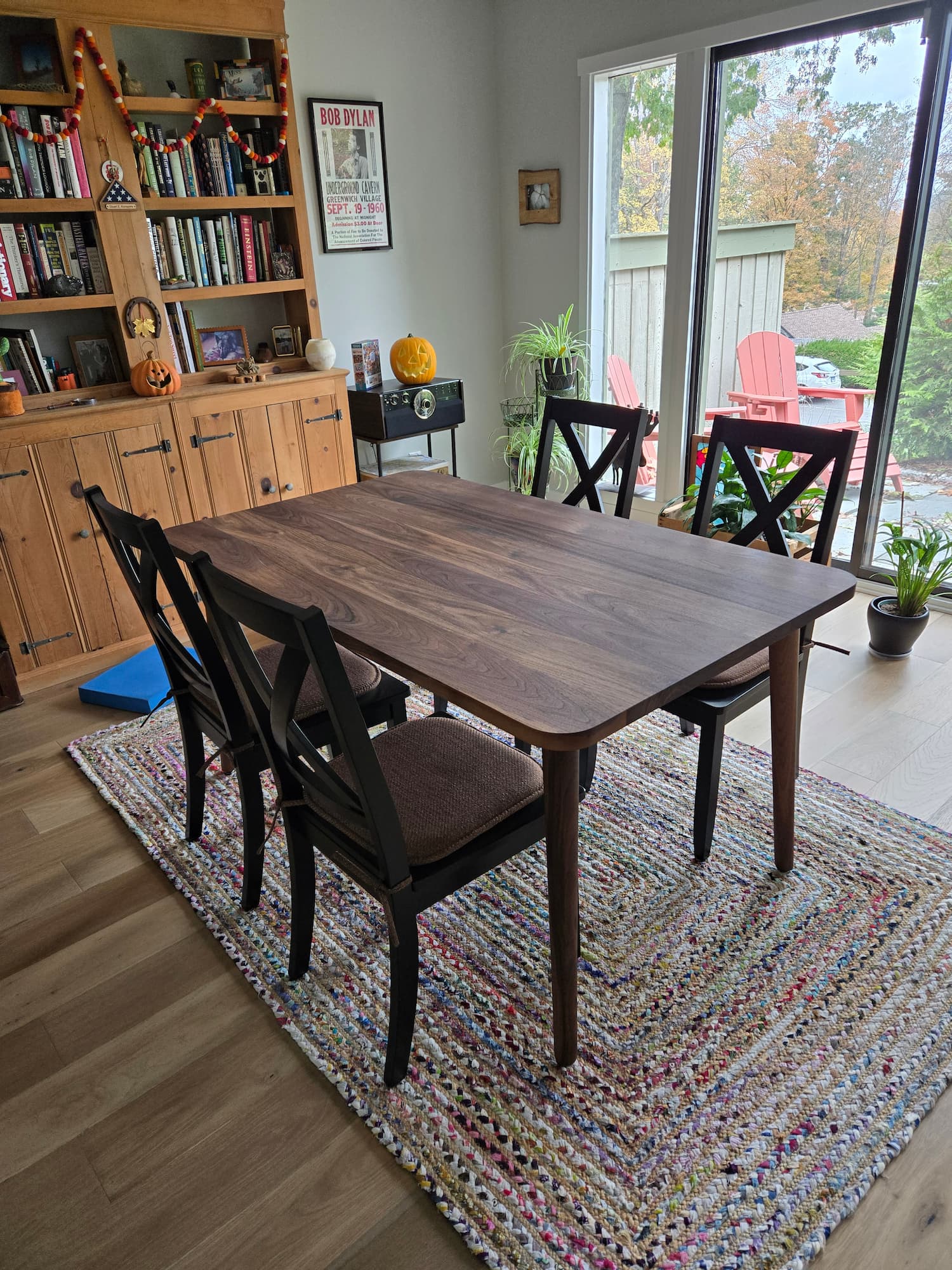 modern Walnut Pinette table finished in Pure D