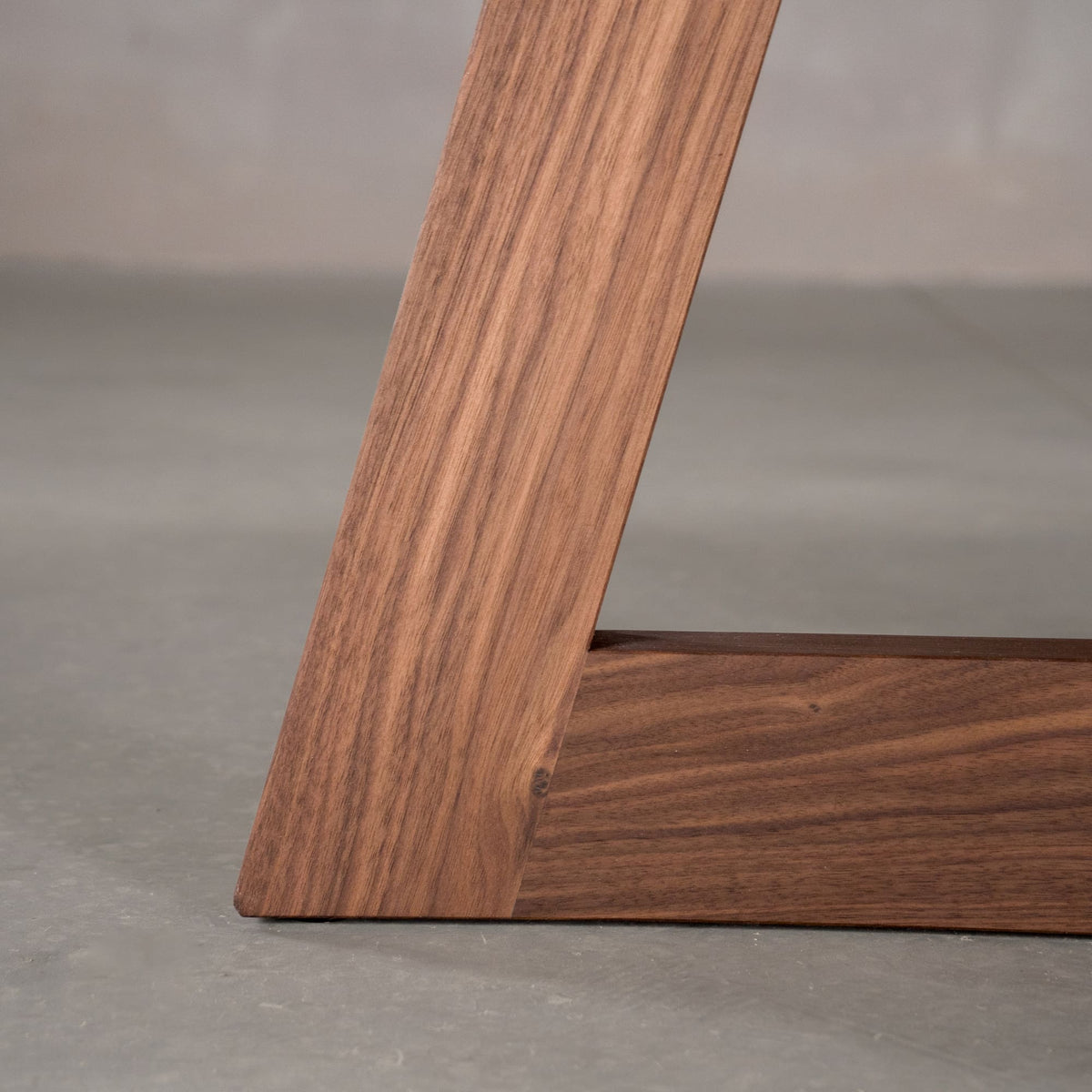 angle of the Moraine base in Walnut finished in Pure D