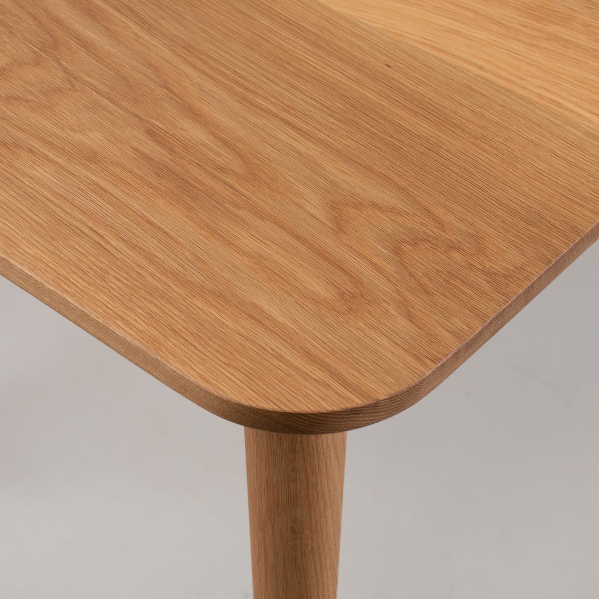 corner detail of midcentury extendable table