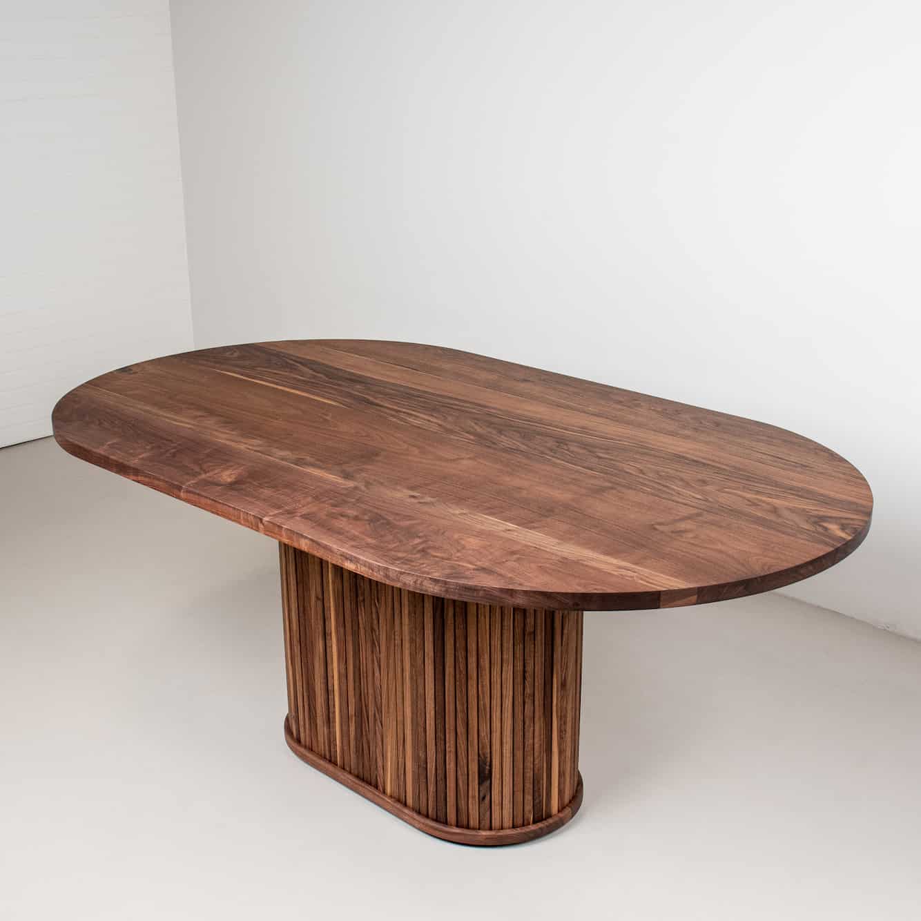 Oval Pedestal Table | Pedestal Dining Table | Loewen Design Studios
