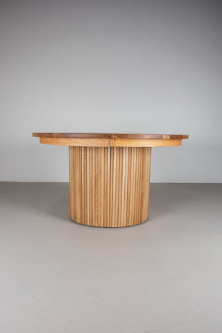 Glenbow Expandable Round Dining Table on Split Base