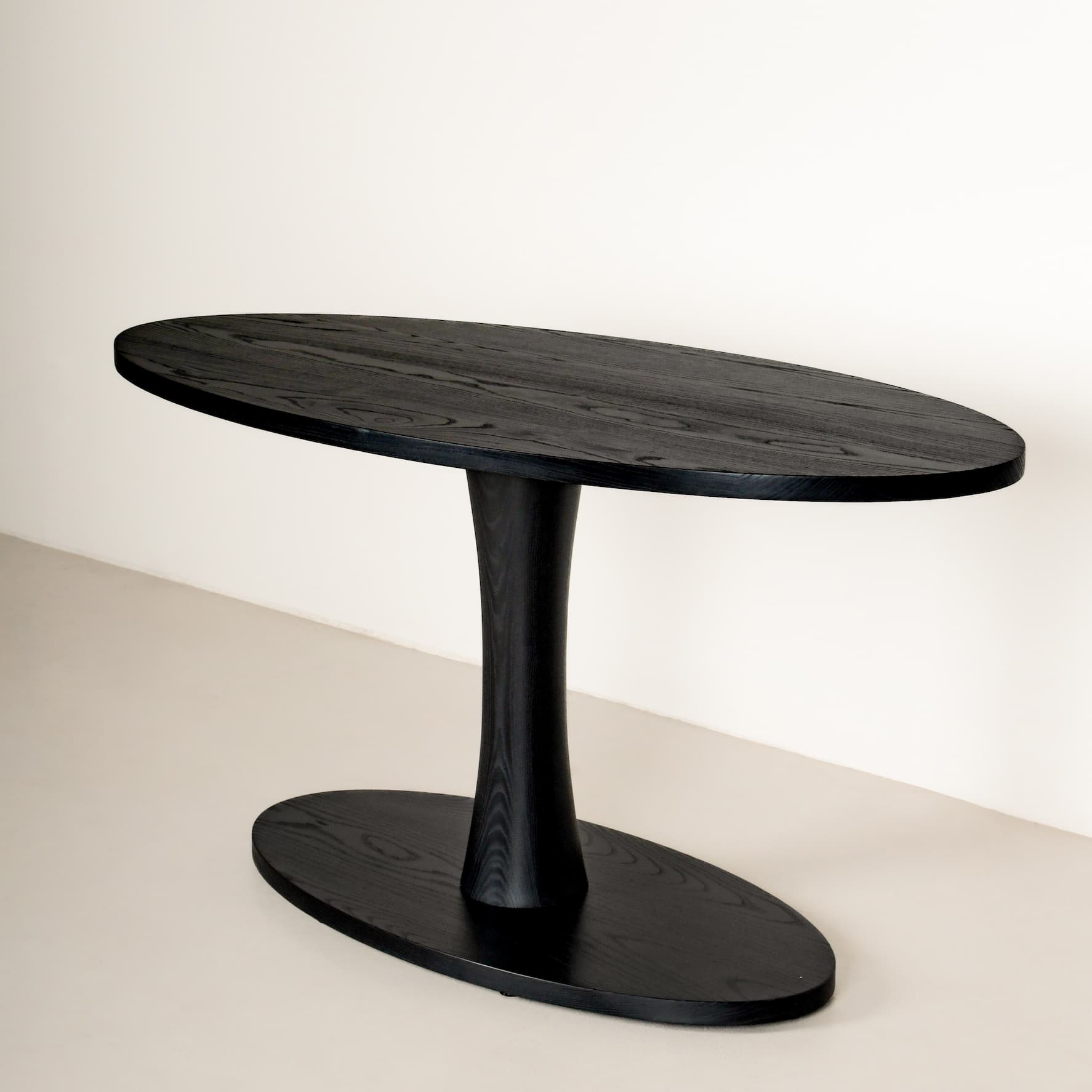 elliptical oval pedestal base in Black
