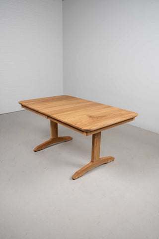 extendable oak dining table