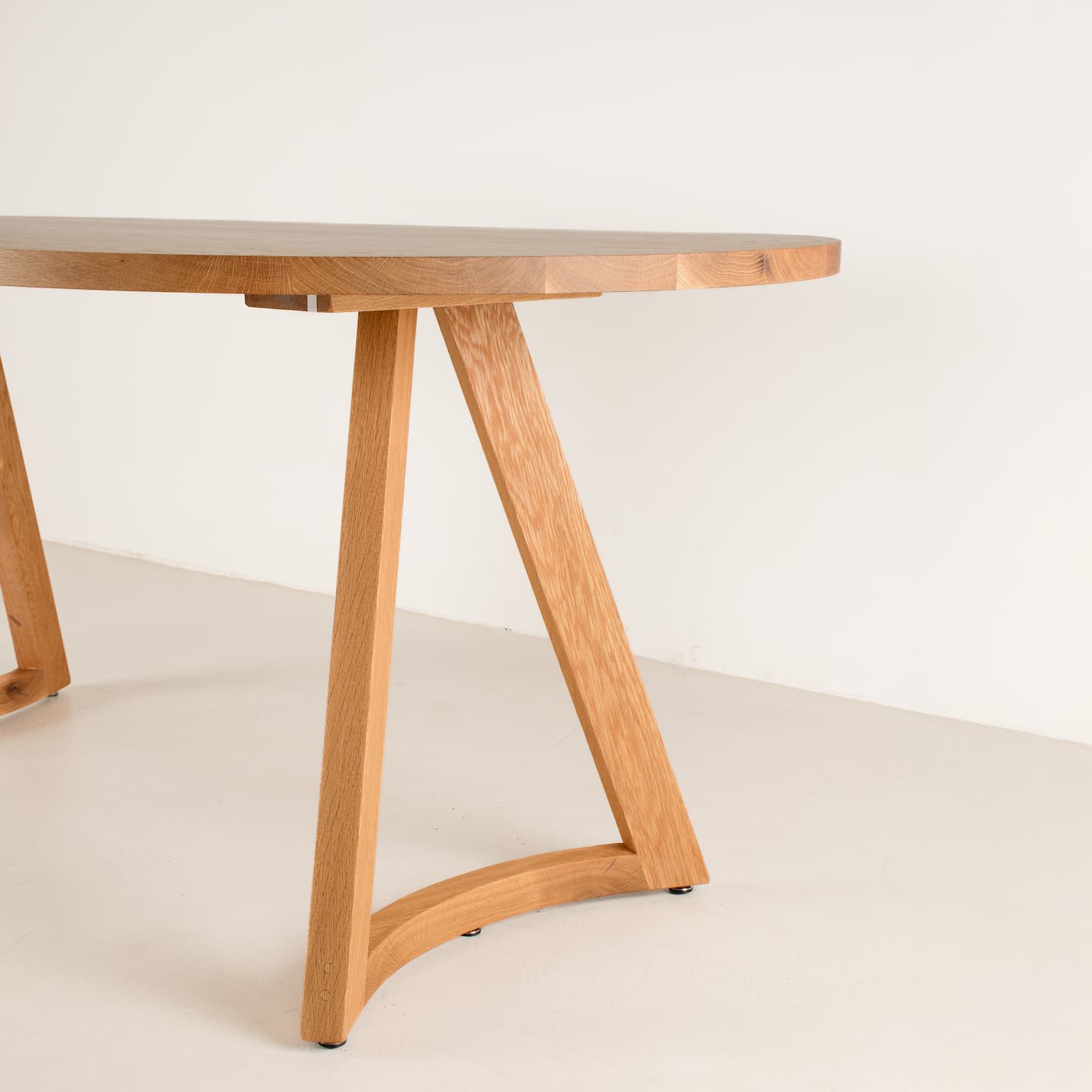 Murray oak racetrack oval table on chesbro legs