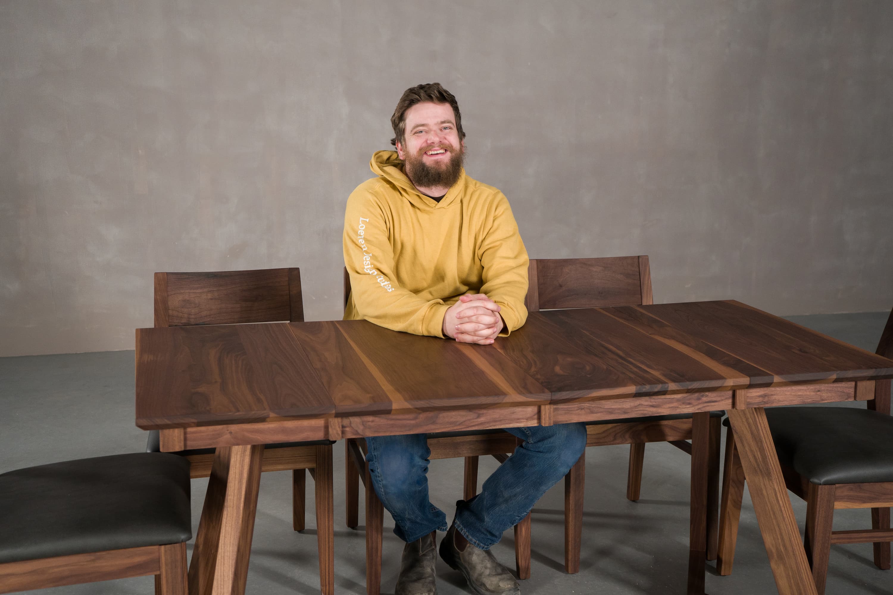 benefits of a square extendable table