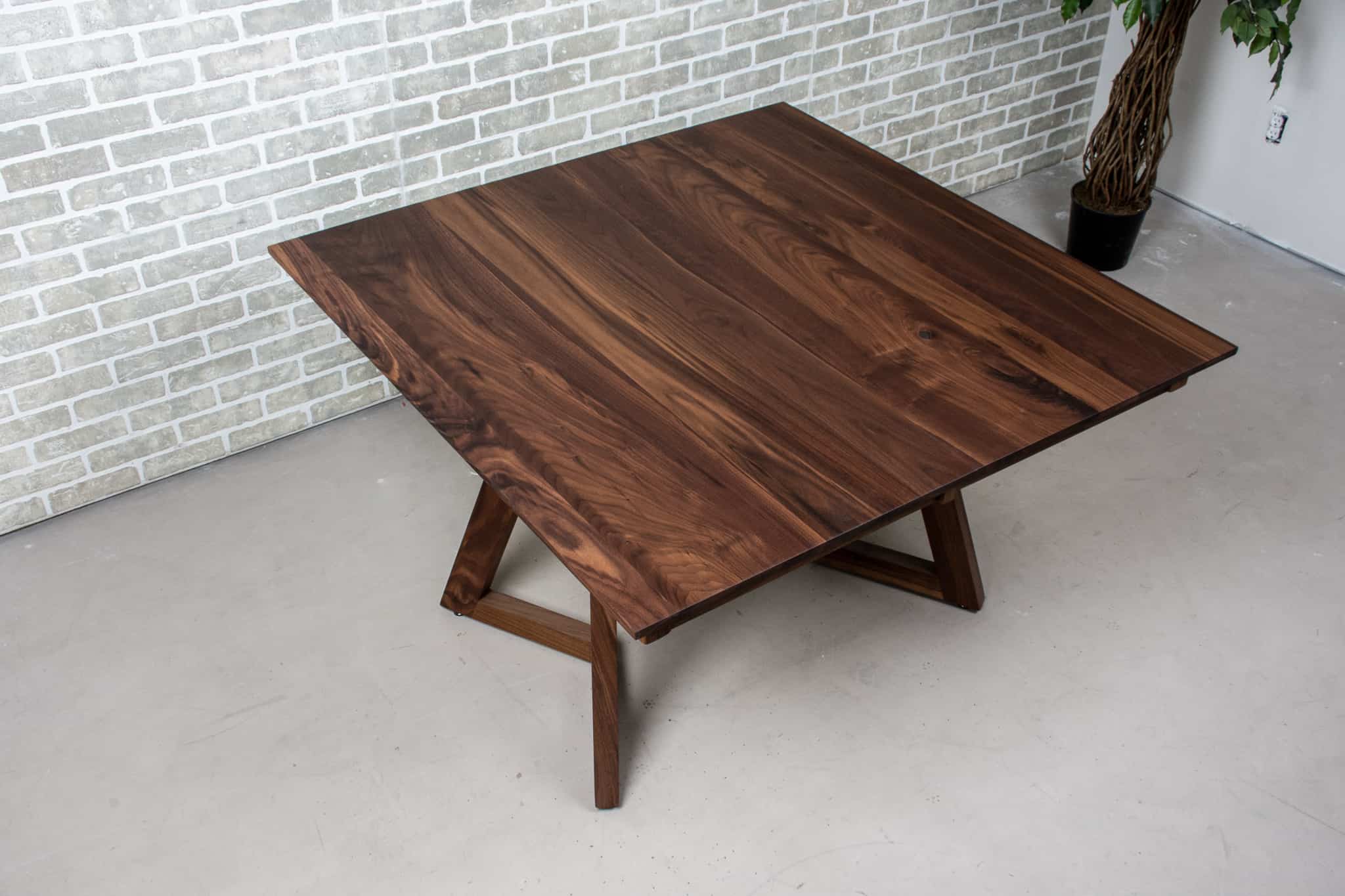 square walnut extendable table with leaves