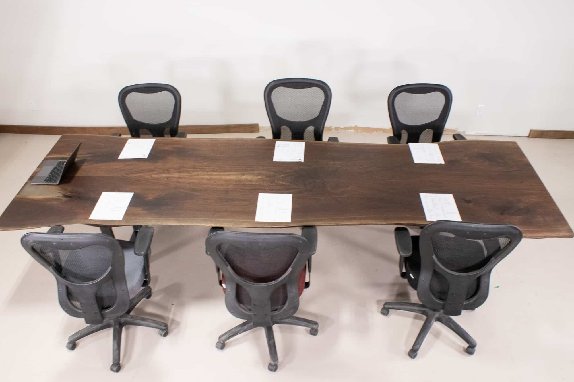 Modular Conference Table Design