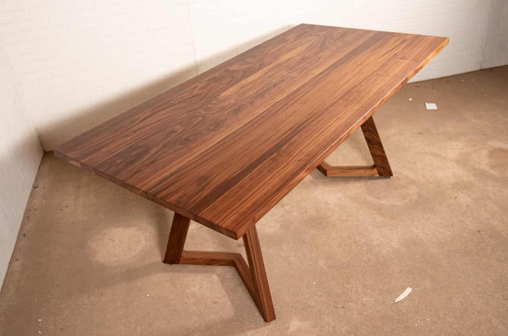Exploring The Various Extension Tables We Offer – Loewen Design